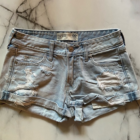 Abercrombie Low Rise Short Size 00 - Picture 1 of 3